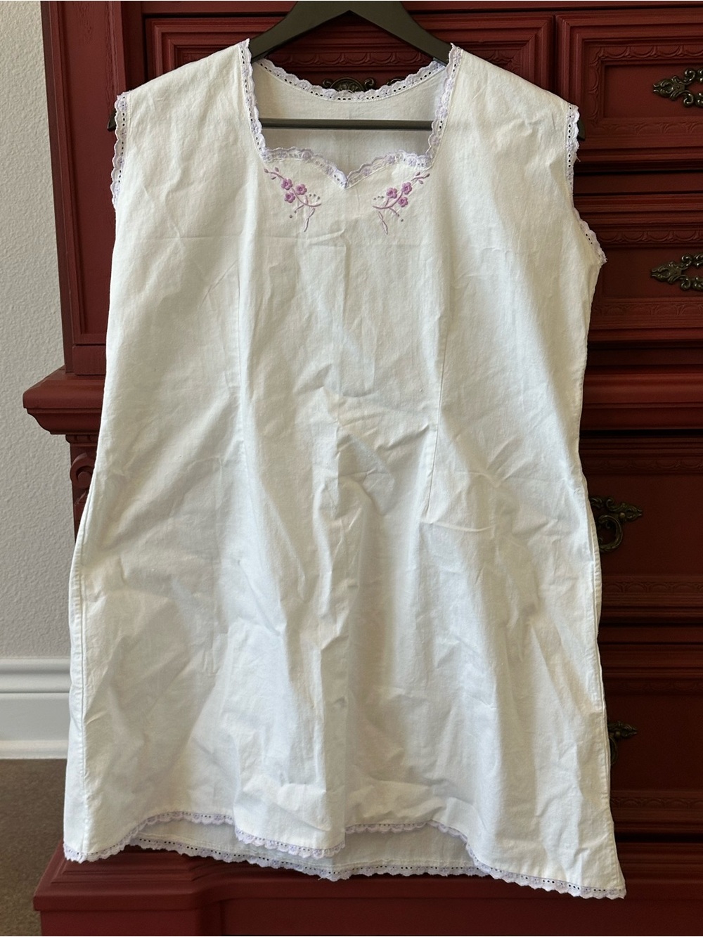 Vintage 1940s cotton/linen embroidered shift dress